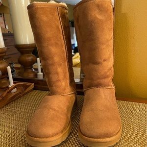 Ladies Ugg Boots